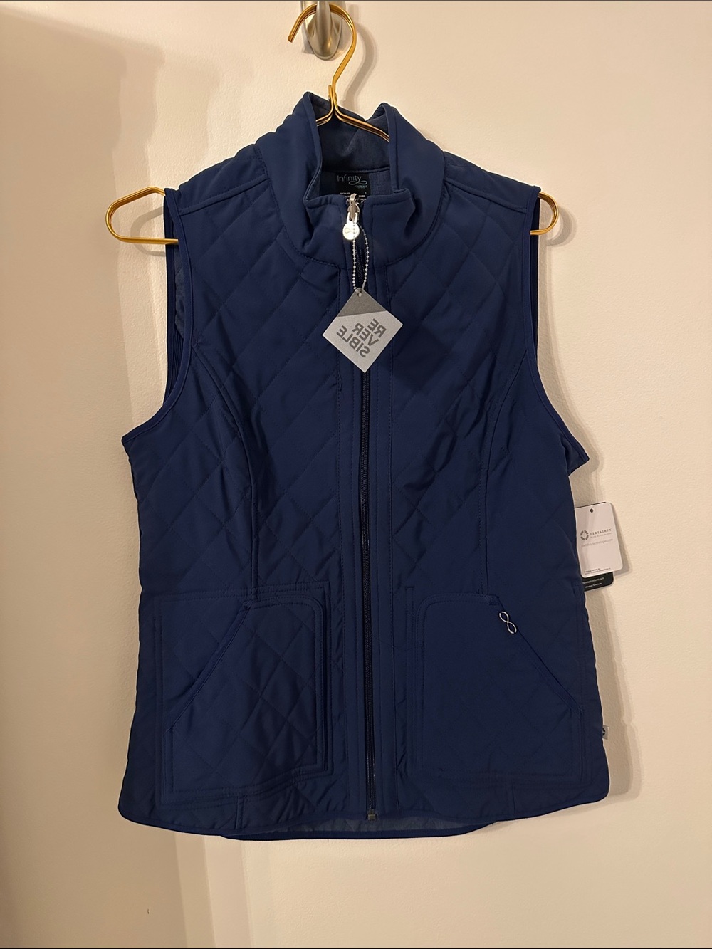 Nurse Cherokee infinity Quilted Sleeveless Vest in Navy NWT